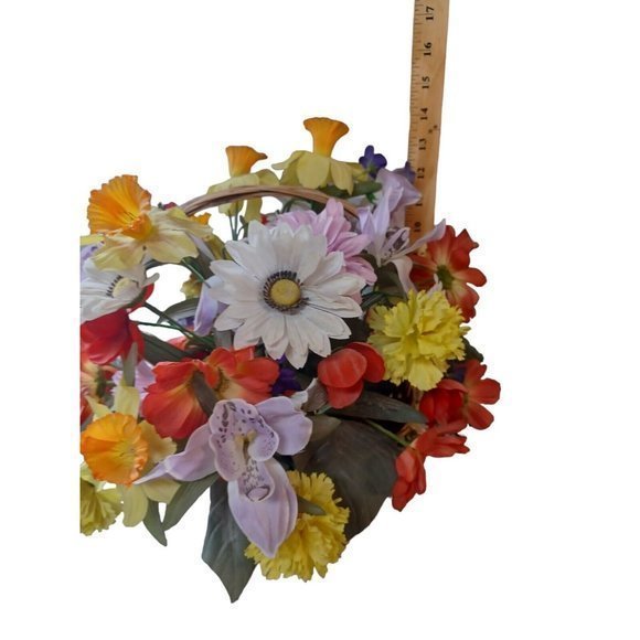 Beautiful Handmade Floral Basket - Picture 4 of 12